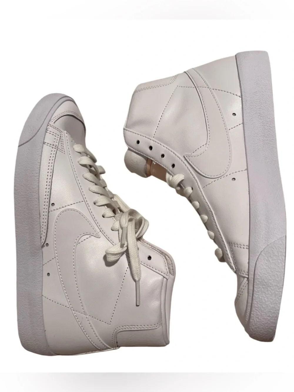Nike Blazer Mid '77 Triple White Leather High Top Sneakers - Women's 8.5